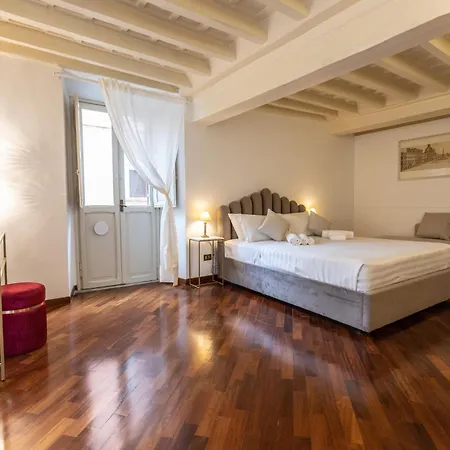 Apartment Piazza Navona Classy & Large
