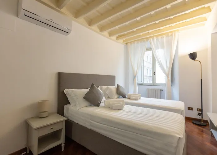 Piazza Navona Classy & Large