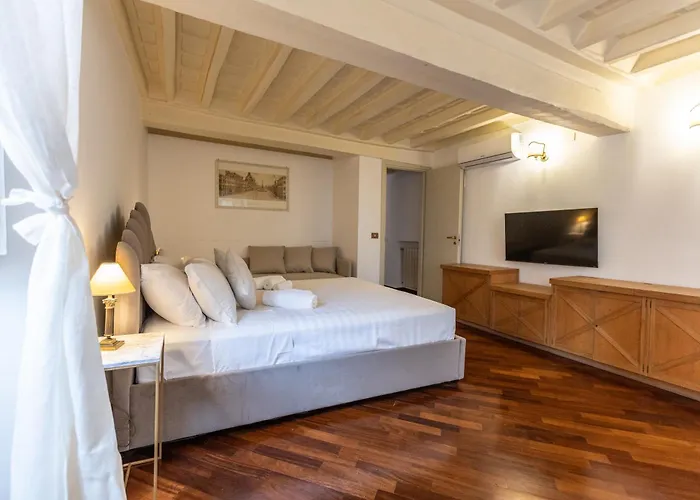 Piazza Navona Classy & Large *